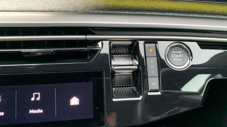 2025 Peugeot 3008 1.2 HYBRID GT SUV 5dr Petrol Hybrid e-DSC6 Euro 6 (s/s) (136 ps) SUV Hybrid Aut...