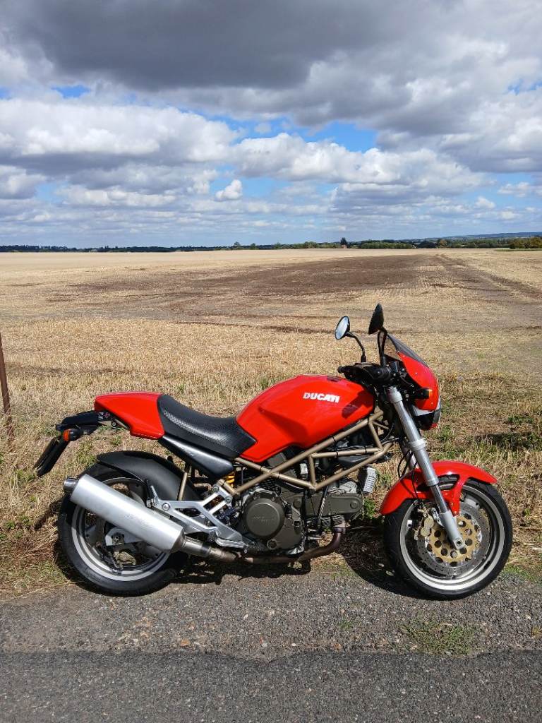 Ducati, 1998, 748 (cc)