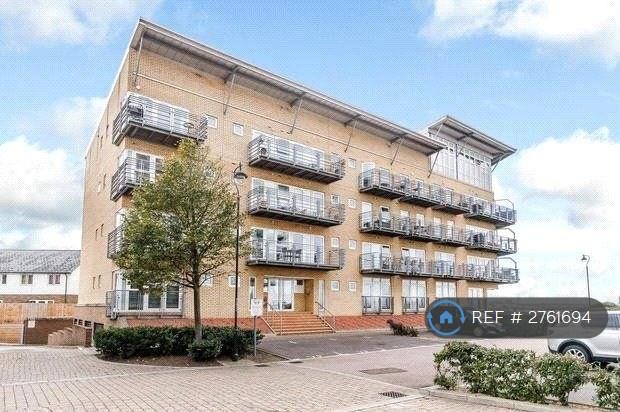 2 bedroom flat in Carmichael Avenue, Greenhithe, DA9 (2 bed) (#2761694)