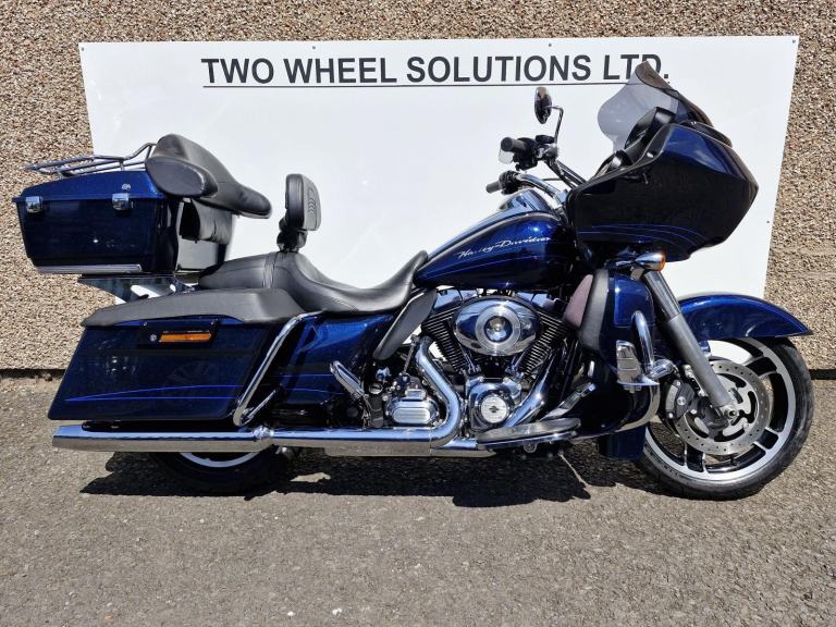 Harley-Davidson FLTRX 1690 103 road glide custom in super example 