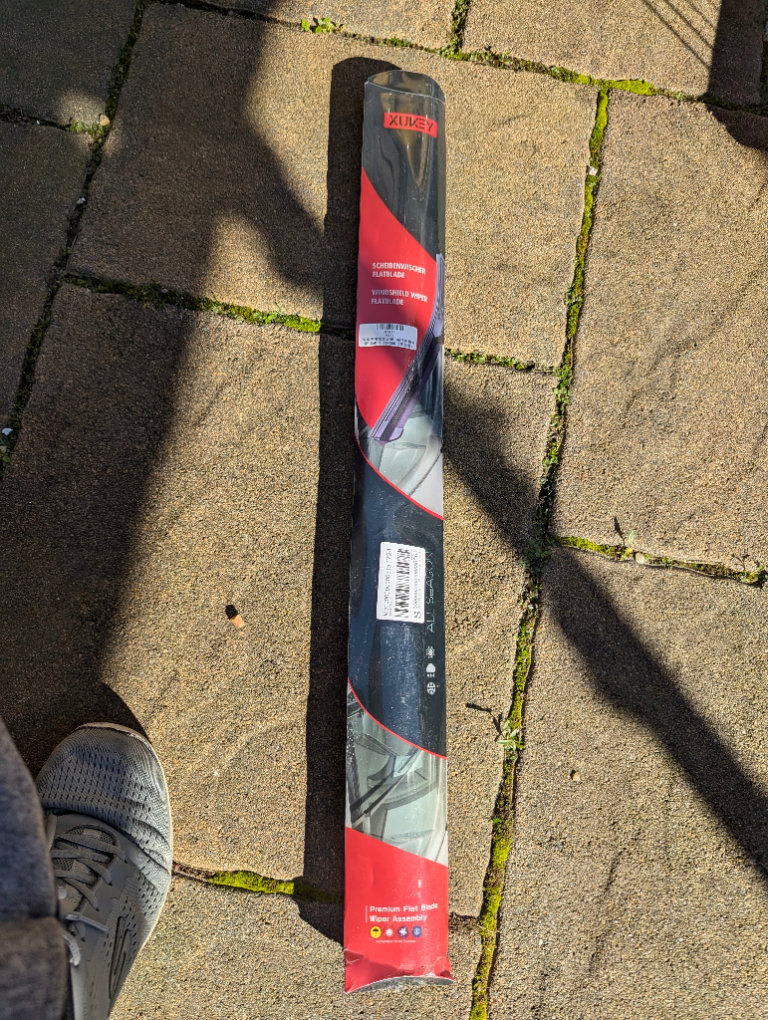 Front Wiper blades Ford Focus 2012 on 28+28