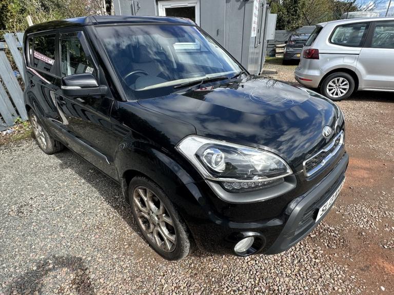 FINANCE AVAILABLE 2013 KIA SOUL 1.6 CRDi SHAKER FULL SERVICE HISTORY NEW MOT