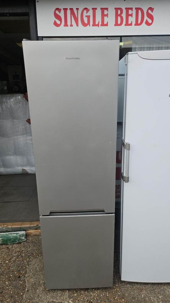 Russell Hobbs RH180FFFF55S freestanding frost-free fridge-freezer 