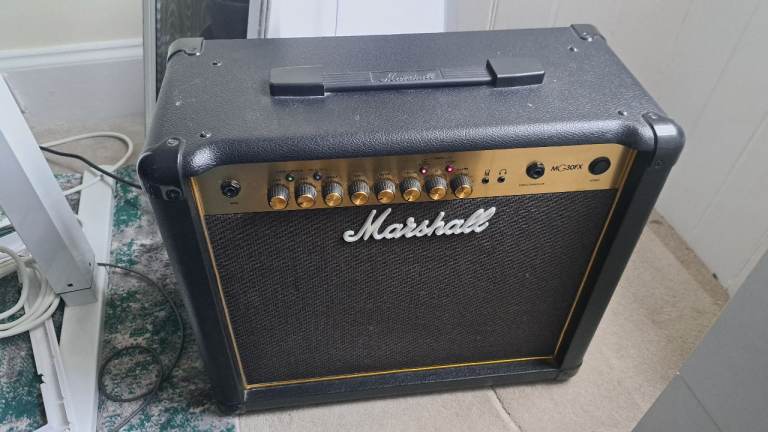 Marshall MG30FX Guitar Amplifier – Good Condition