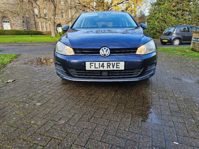 Volkswagen golf 1.6tdi bluemotion technology economy model estate £20 ayear tax FSH