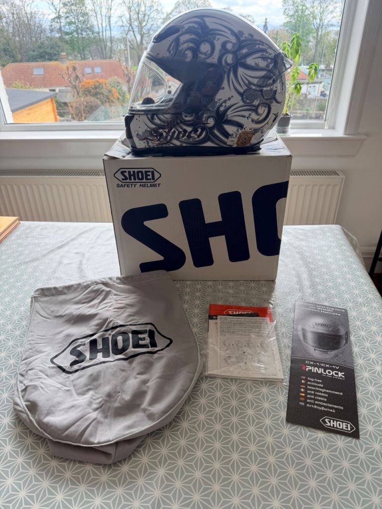 Motorcycle Helmet SHOEI XR1000 ROGUE TC-6 White & Black
