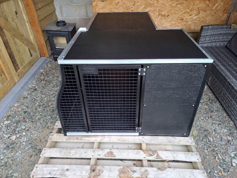 Dog transport crate - Van - VW Caddy maxi 