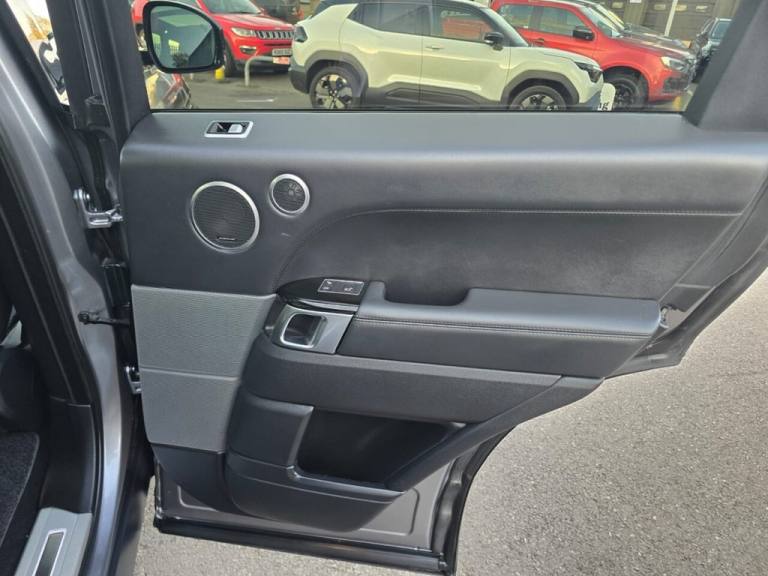 2020 Land Rover Range Rover Sport 3.0 SD V6 Autobiography Dynamic SUV 5dr Diesel Auto 4WD Euro 6 ...