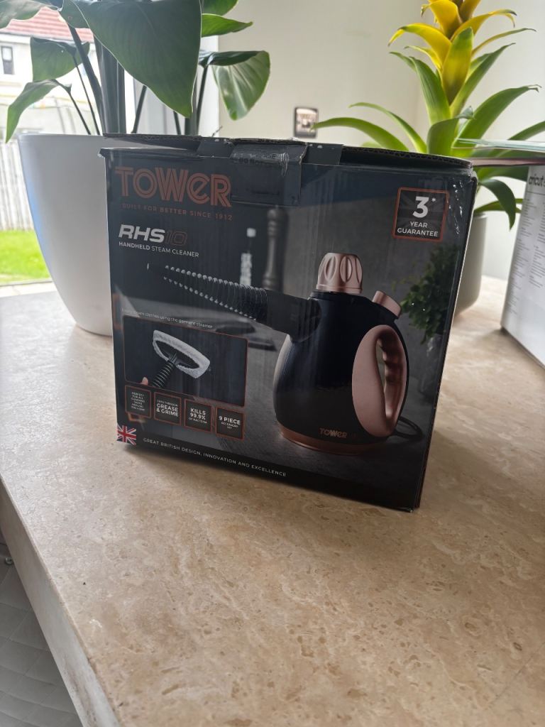 Handheld steam cleaner 