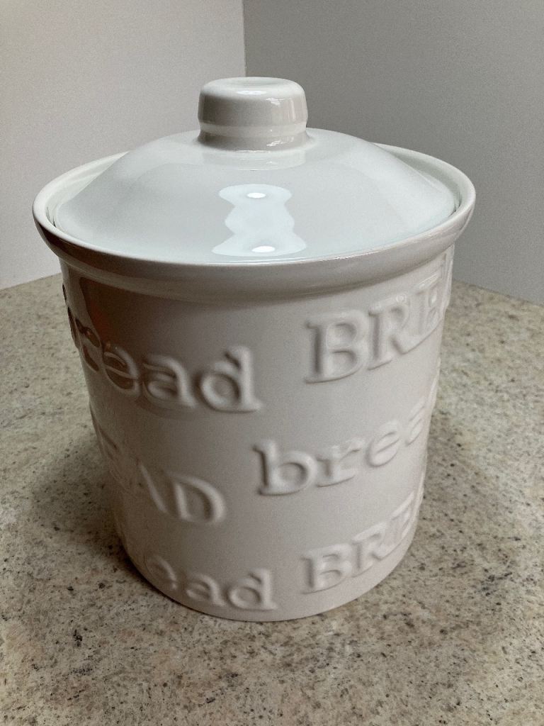 Traditional White Ceramic Bread Bin