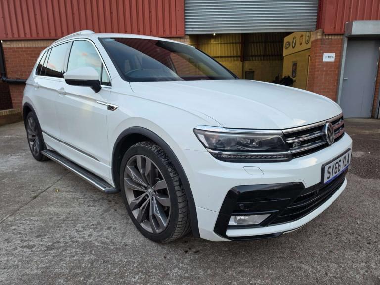 2017 Volkswagen Tiguan 2.0 TDi 150 4Motion R-Line 5dr ESTATE DIESEL Manual