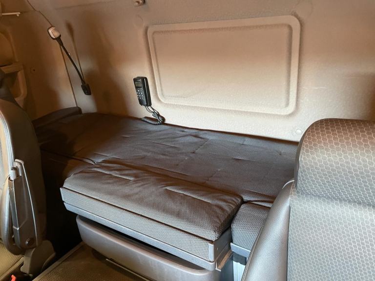 SCANIA P250 *EURO 6* 18 TONNE 4X2 CURTAINSIDER - 2016 - WP65 YAD