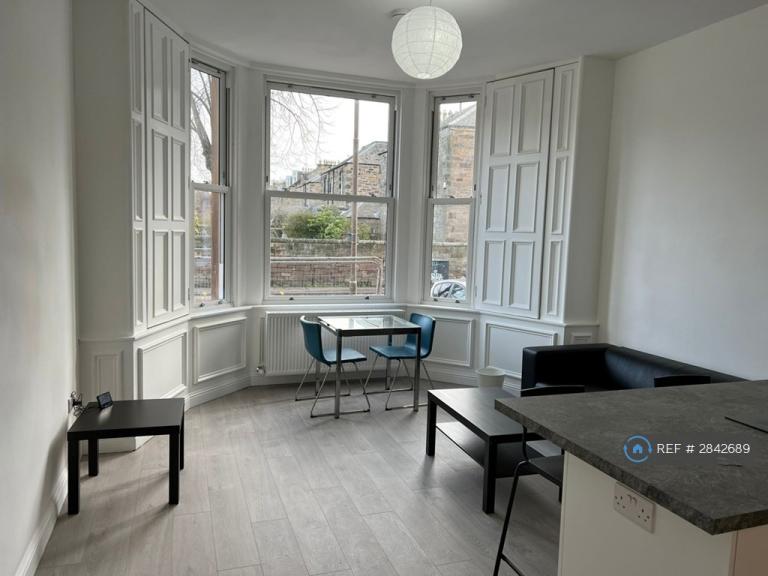 2 bedroom flat in Granville Terrace, Edinburgh, EH10 (2 bed) (#2842689)