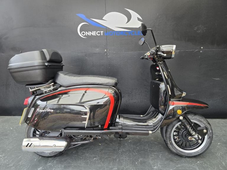 ROYAL ALLOY GT 125cc E5 LOW MILEAGE 1 OWNER HPI CLEAR