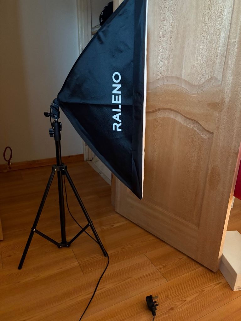 Raleno soft box light / studio photography lighting 