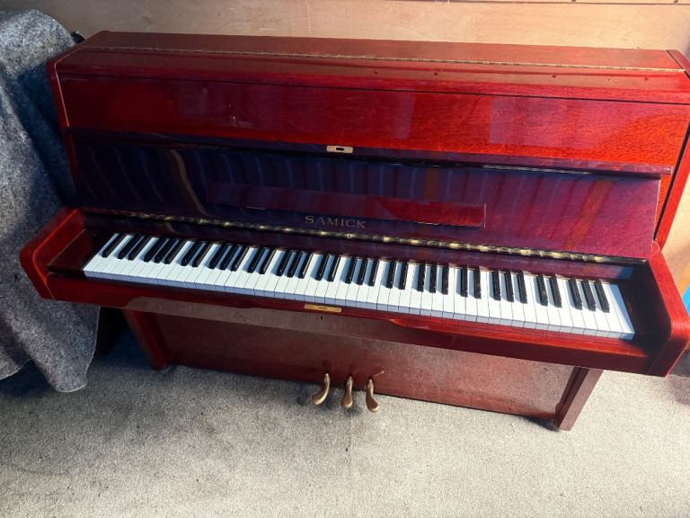 Samick Free Delivery Free Stool Tuned 