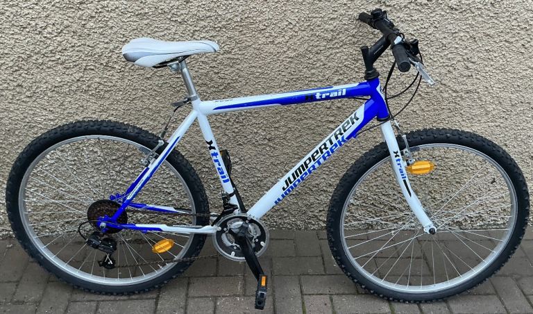 Bike/Bicycle.GENTS JUMPERTREK “ TRAIL “ MEDIUM FRAME MOUNTAIN BIKE 