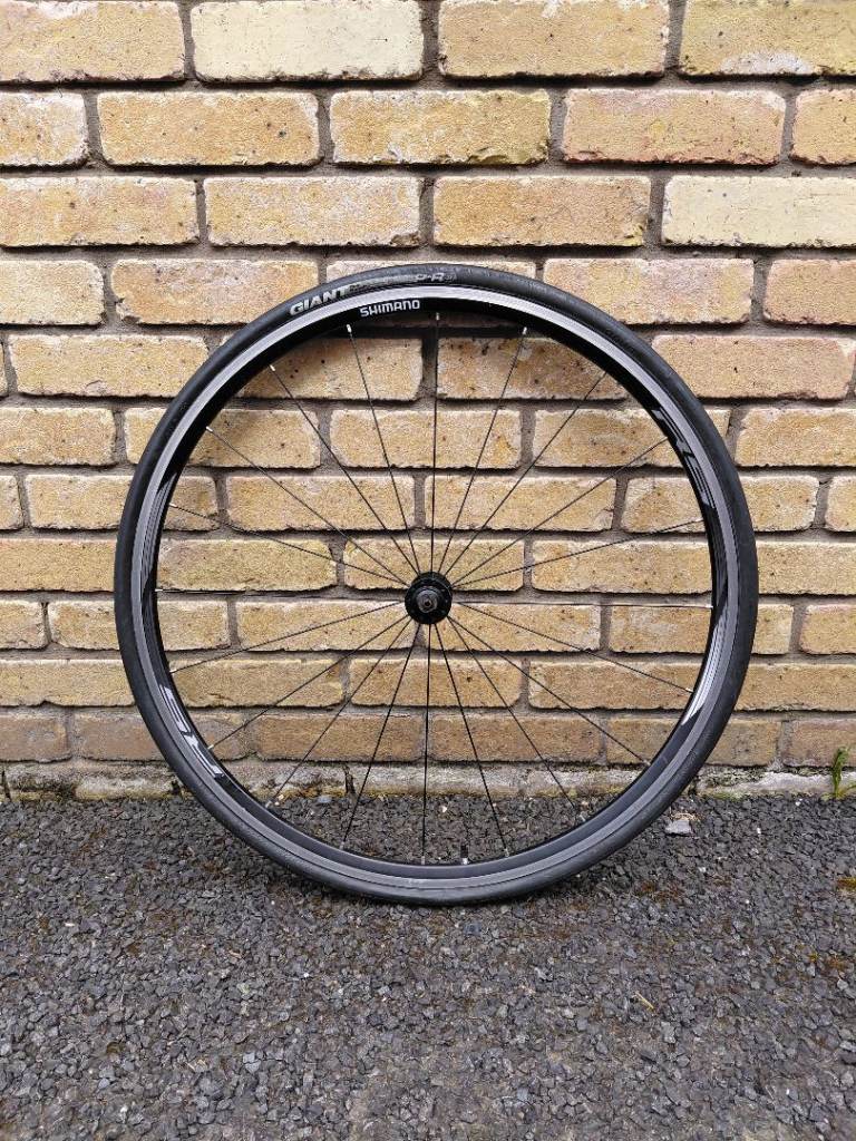 Shimano 700c front wheel