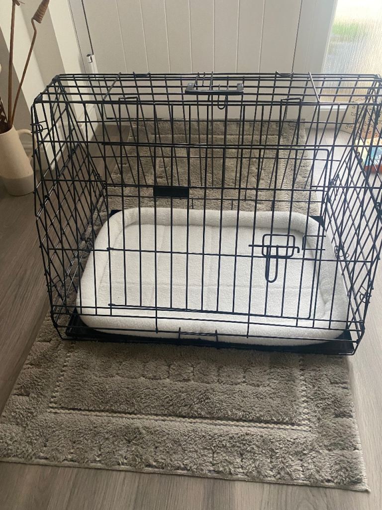 Ellie- Bo black deluxe slanted  medium 30” folding dog crate 