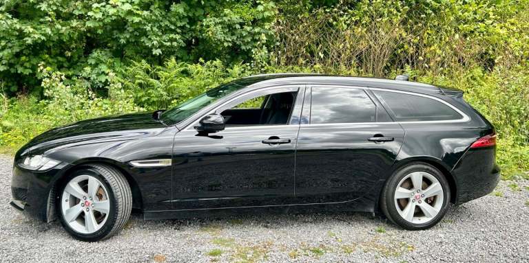 JAGUAR XF 2.0 T 250*PORTFOLIO ESTATE*Xenons-Meridian-FSH-ULEZ-Cam-Pronav*Superb
