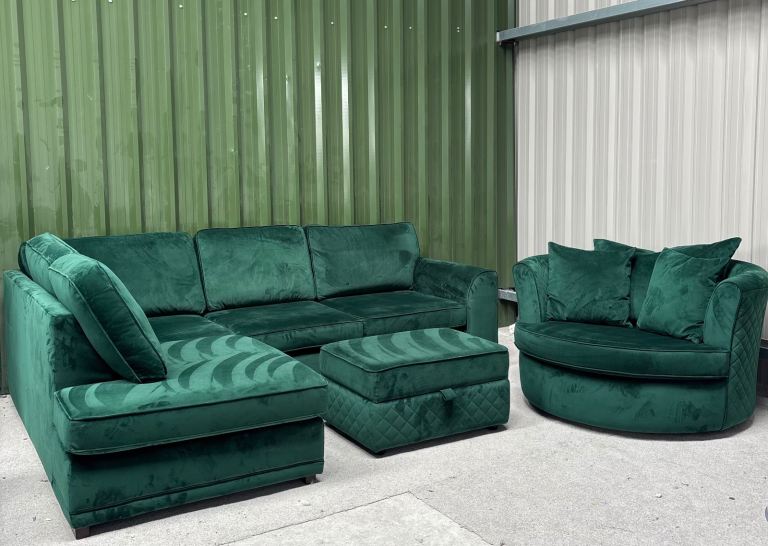 Stunning Dfs orka Forrest green sensual velvet corner sofa, chair & footstool