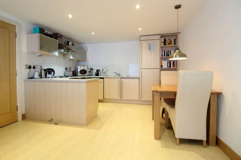 Fully Furnished 1 Bedroom Flat to Rent – Liverpool City Centre – £830 pcm (Bills Included)