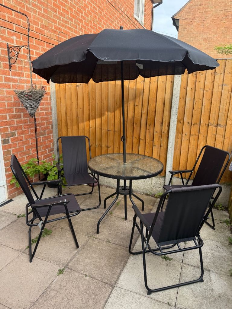 Garden set with chairs