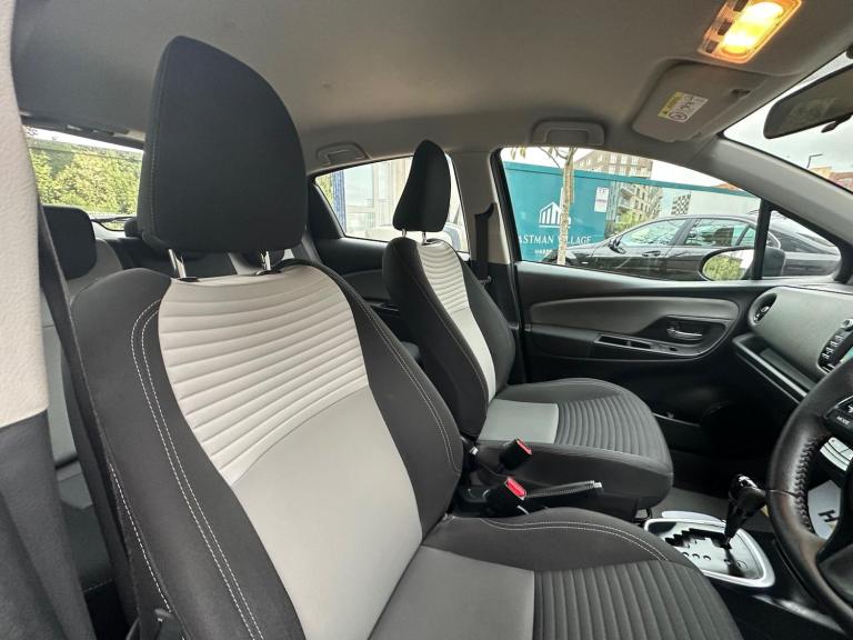 2017 Toyota Yaris 1.5 VVT-h Icon E-CVT Euro 6 (s/s) 5dr HATCHBACK Petrol/Electric Hybrid Automatic