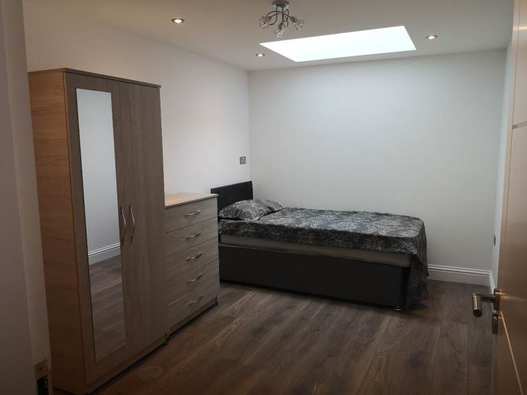 New build double room Maidenhead 