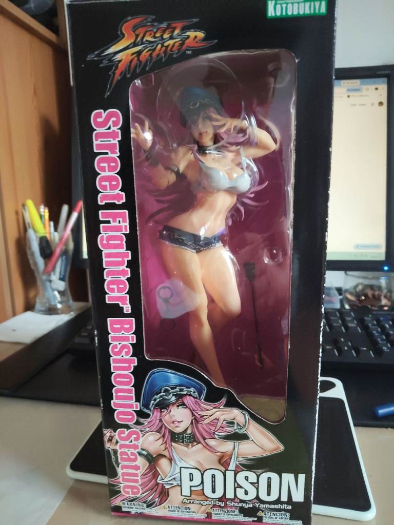 Kotobukiya Street Fighter Poison Bishoujo Statue - As Good As New