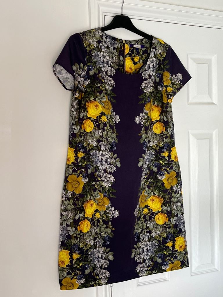 Ladies dress