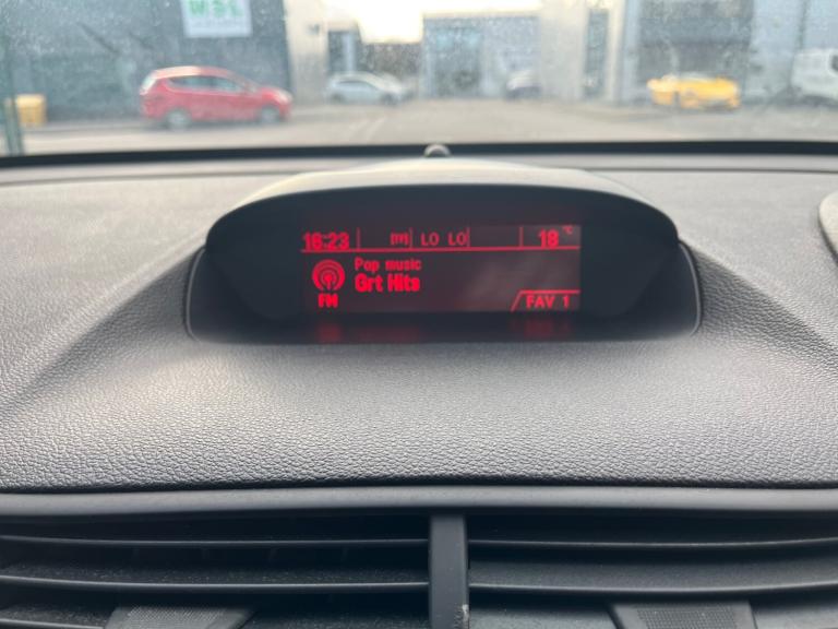 2015 Vauxhall Mokka 1.4T Exclusiv 5dr HATCHBACK Petrol Manual