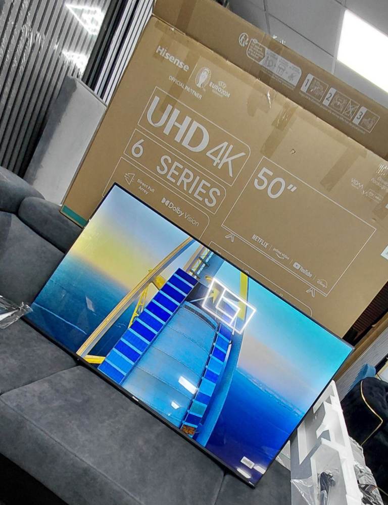 Brand new tv smart 4k hisense 50inch 