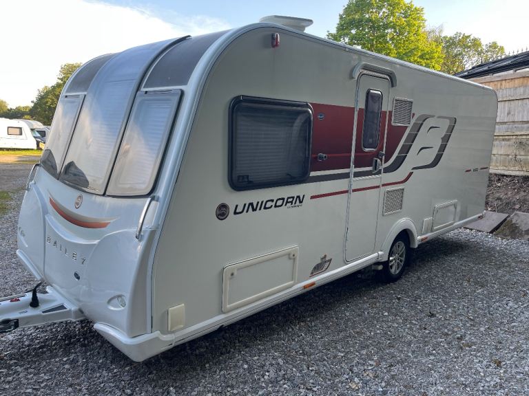 Bailey unicorn Vigo 2016 