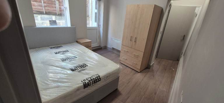 Studio Room Available – West Street, Erith DA8
