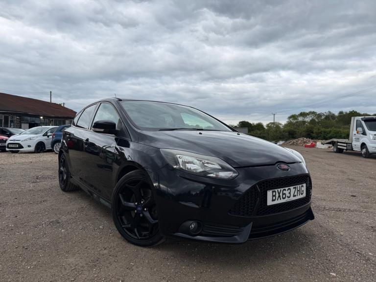 2013 Ford Focus 2.0T ST-2 5dr HATCHBACK Petrol Manual