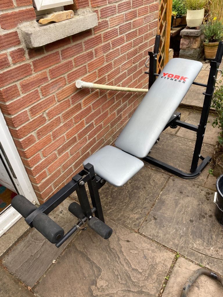 YORK FITNESS 500 Weight Bench