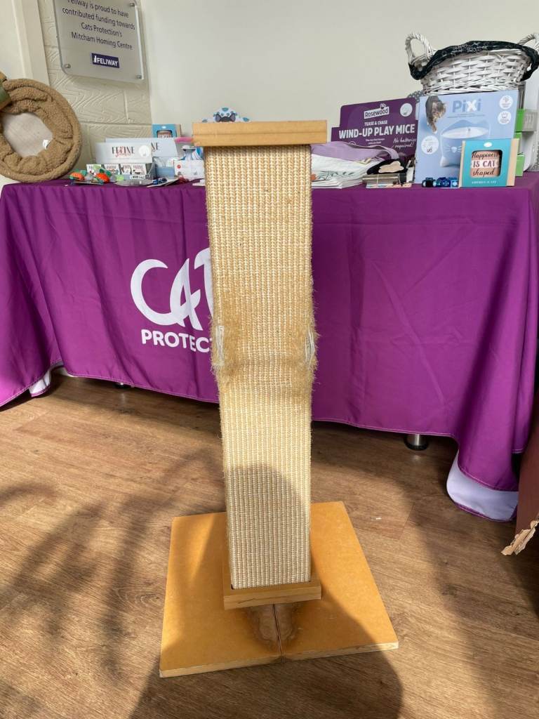 Second-hand Cat Scratching Post