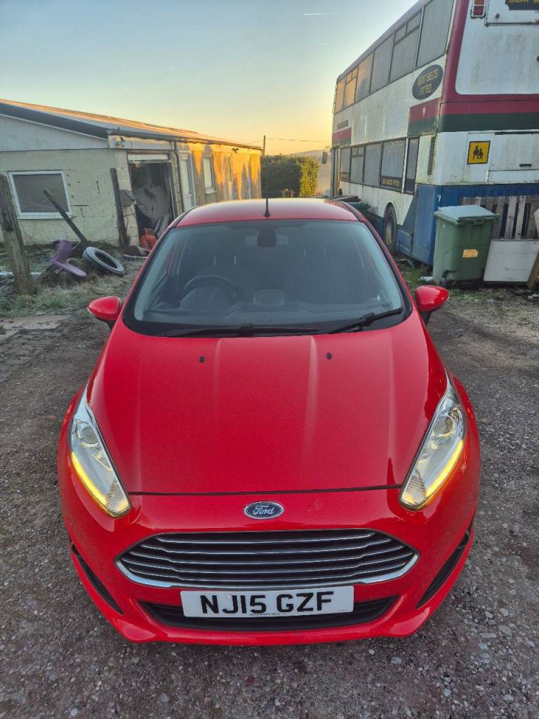 Ford, FIESTA, Hatchback, 2015, Manual, 1498 (cc), 5 doors