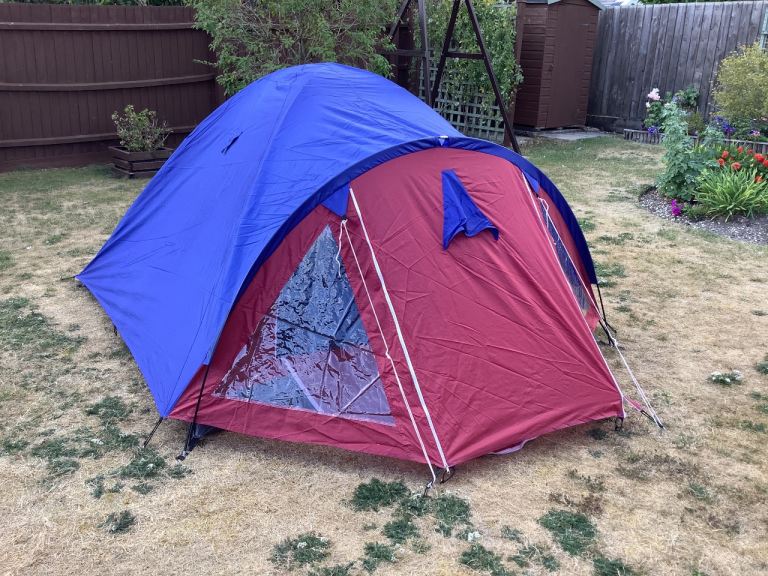 Red and Blue Camping Tent – Good Condition Buyer Collects