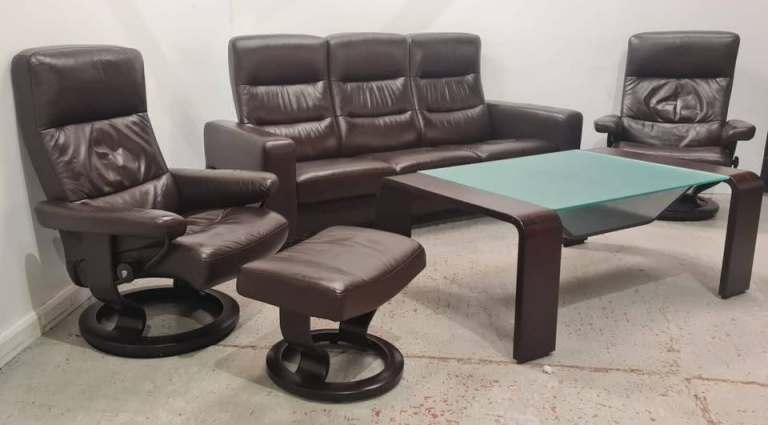 Ekornes Stressless 3 Seater Sofa, 2 Chairs & Footstool and Coffee Table 040423