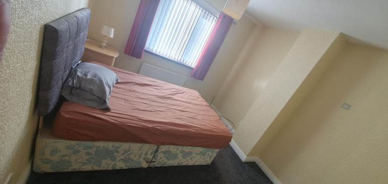 Double room for rent Belfast BT15