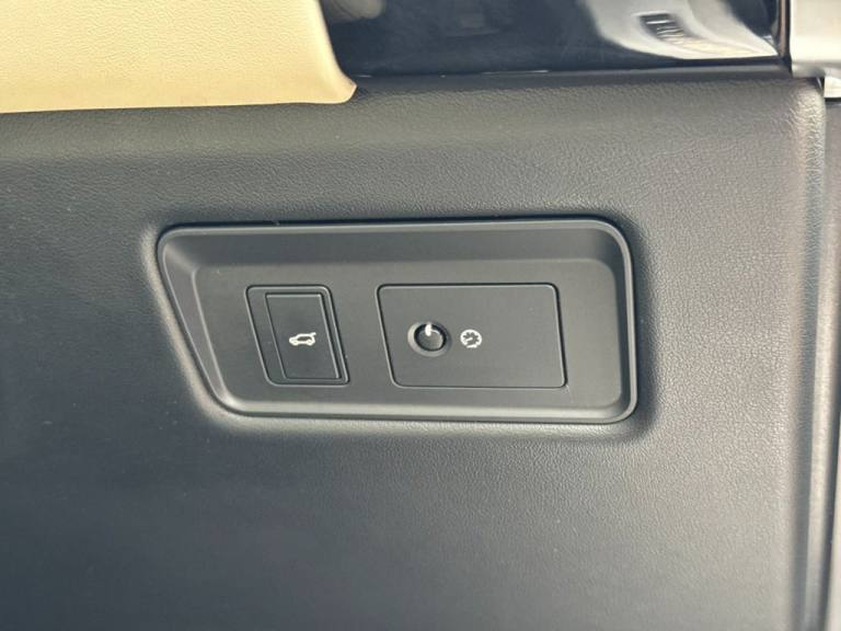 2018 Land Rover Range Rover Sport 3.0 SD V6 Autobiography Dynamic SUV 5dr Diesel Auto 4WD Euro 6 ...