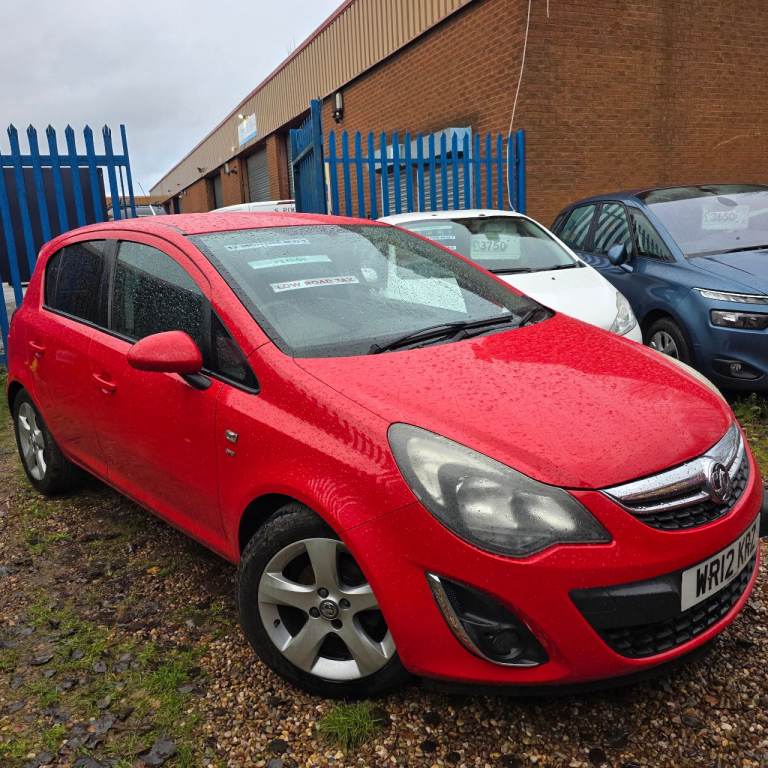 VAUXHALL CORSA D SXi EDITION FACELIFT MODEL 1.2 PETROL YEAR 2012 £35 ROAD TAX PER YEAR 12 MONTHS MOT