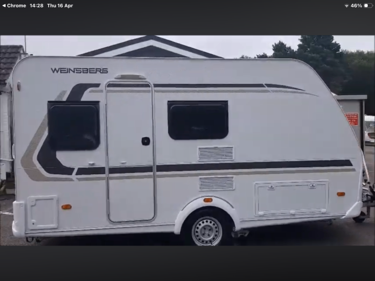 Weinsberg Cara one 390 QD fixed bed/ 4 berth