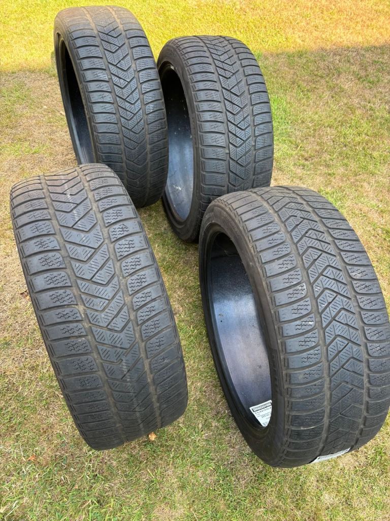 Pirelli Winter car tyres 