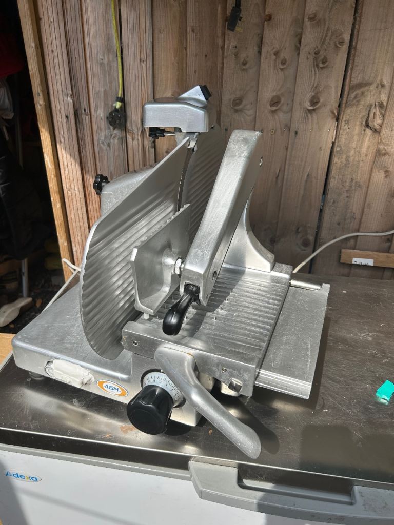 ADE Commercial Meat Slicer – Good Condition