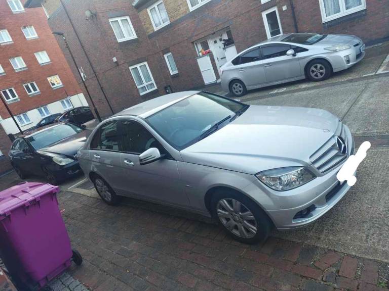 Mercedes C180 Petrol 2010 blue cy exec