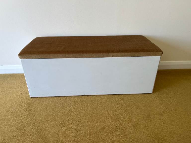 Ottoman/Blanket/Storage Box