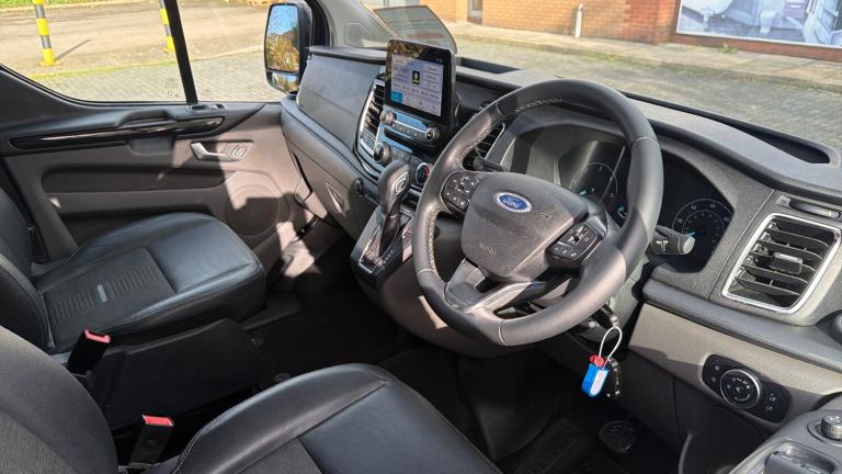 2021 Ford Transit Custom 320 L1 Diesel Fwd 2.0 EcoBlue 170ps Low Roof D/Cab Active Van Auto Crew ...